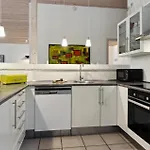 펜션 Three-bedroom With A Fireplace 08 *