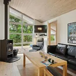 Three-bedroom With A Fireplace 08
