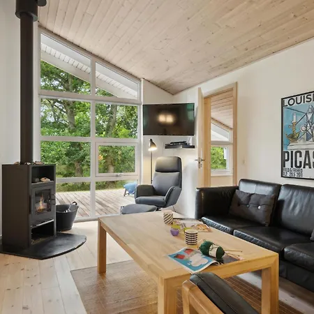 Three-bedroom With A Fireplace 08