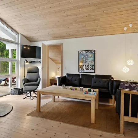 Three-bedroom With A Fireplace 08 * Hadsund