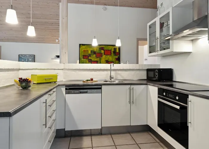 Дом отдыха Three-bedroom With A Fireplace 08 *