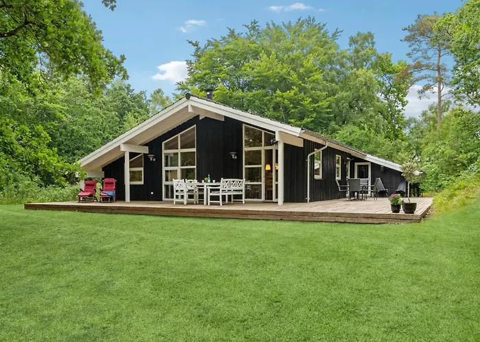 Three-bedroom With A Fireplace 08 Дом отдыха