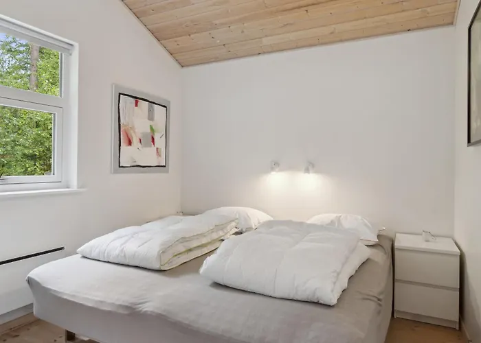 Three-bedroom With A Fireplace 08 Hadsund