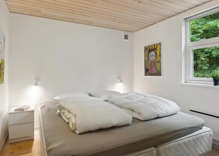 Three-bedroom With A Fireplace 08 Дом отдыха