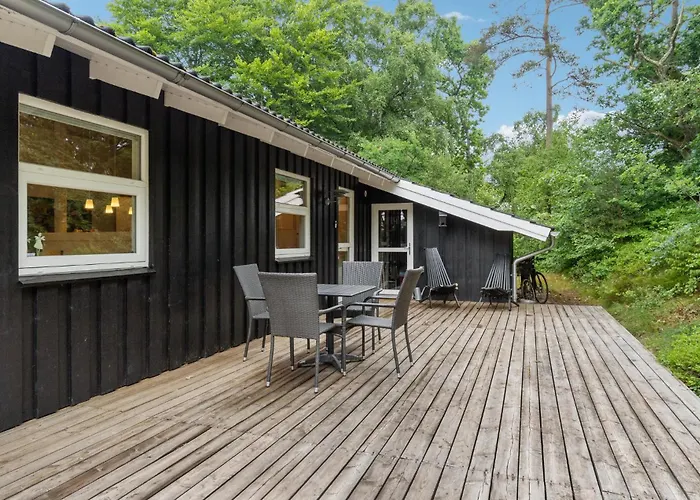 Three-bedroom With A Fireplace 08 *